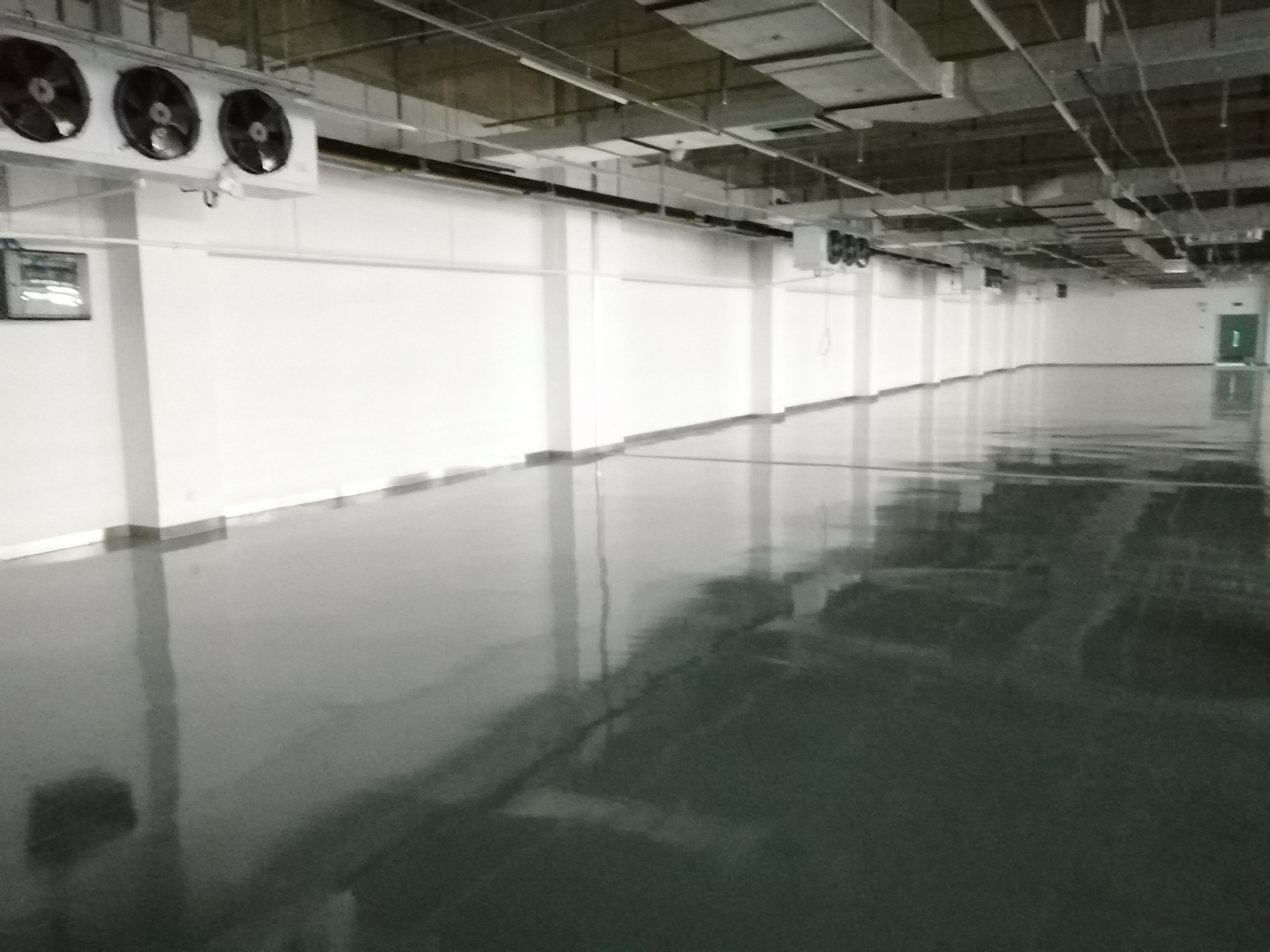 建造4600m3醫(yī)藥冷凍庫安裝費(fèi)用造價(jià)是多少？